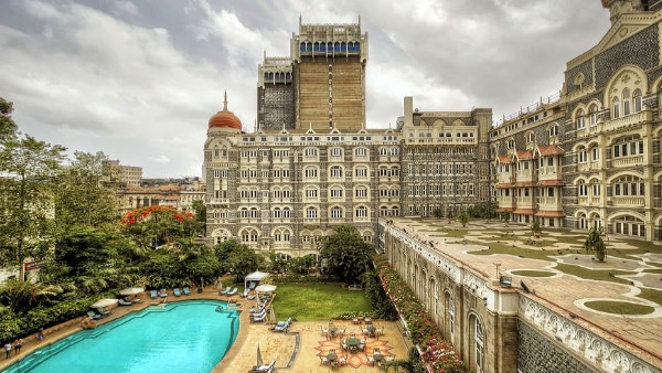 Most Expensive Hotels in the World in Tamil