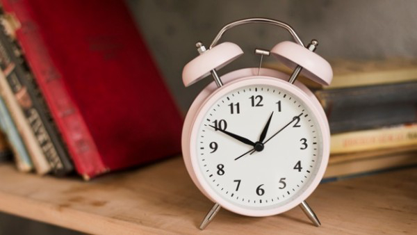 Why You Should Never Use the Snooze Button in Tamil Why You Should Never Use the Snooze Button in Tamil