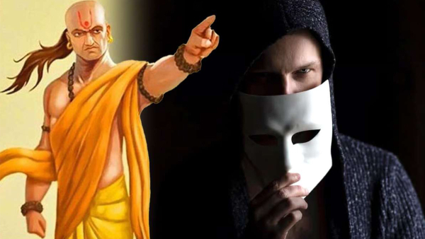 Chanakya Niti: Waking These 5 People From Sleep May Kill You in Tamil