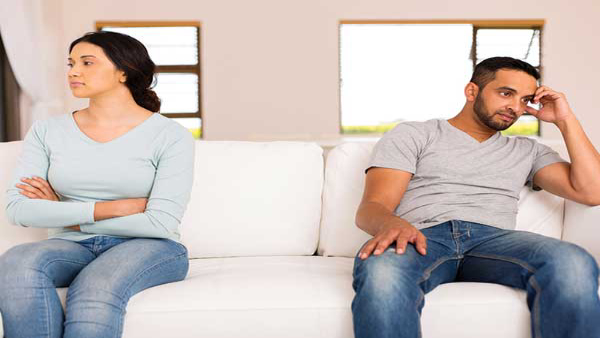 Chanakya Niti: Which 4 Issues Should not Come Between Husband and Wife in Tamil Chanakya Niti: Which 4 Issues Should not Come Between Husband and Wife in Tamil