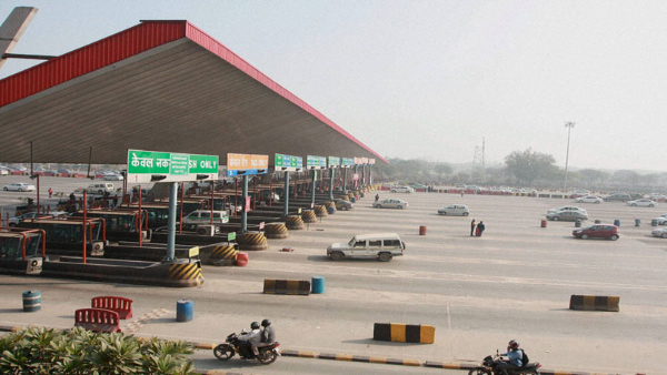 Why Two Wheelers Dont Pay On The Toll Plaza in India in Tamil