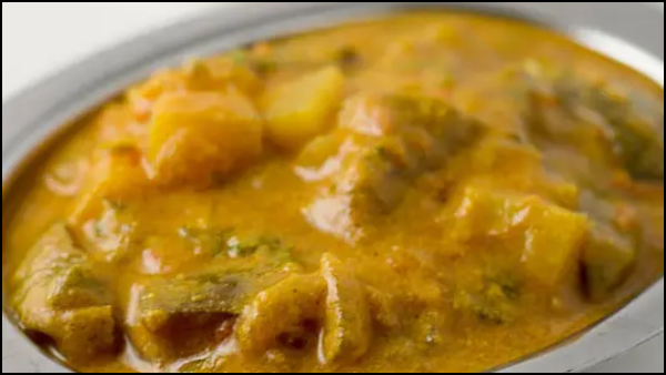 Chettinad Style Kathirikkai Gravy Recipe