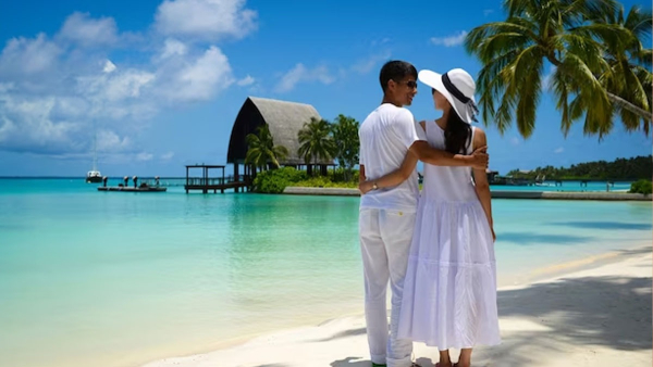 This Island Pay All Bills For A Couples Stay But There Is a Twist in Tamil