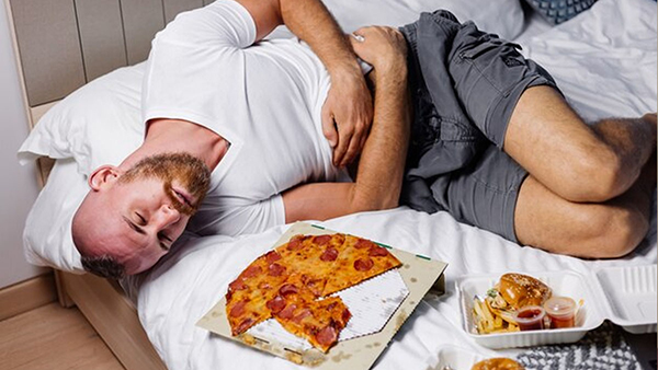 reason why you feel sleepy after you eat a lot in tamil 