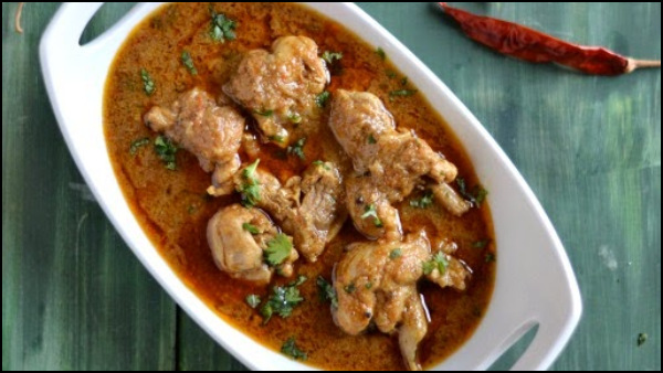 Madurai Munniyandi Vilas Style Chicken Kuzhambu Recipe