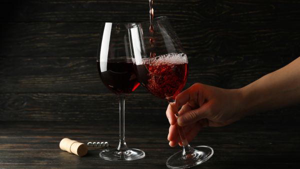 Does Drinking Red Wine Improve Skin Health in Tamil