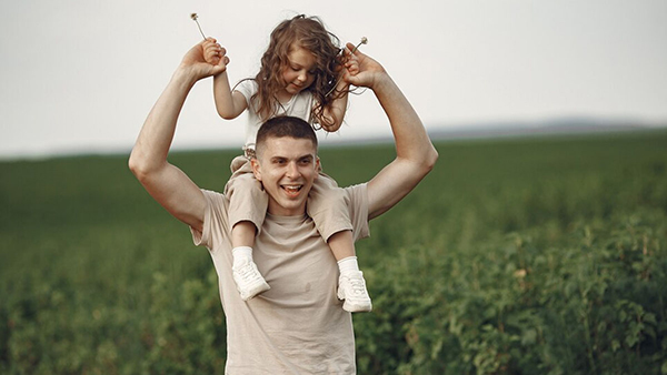 How to become the favourite person of your child in tamil 