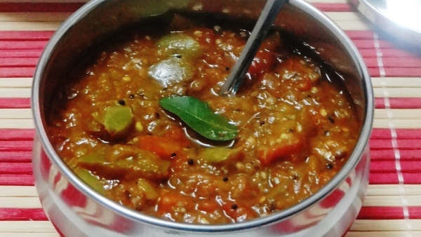 Kathirikkai Gosthu: How To Make A Brinjal Gosthu Recipe