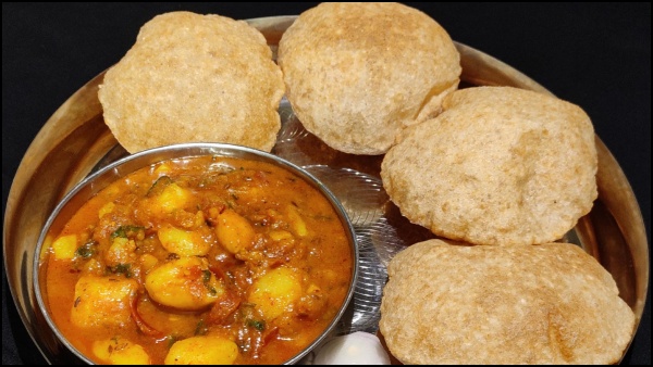 Rava Poori And Masala How To Make a Crispy Rava Poori And Potato Masala Recipe