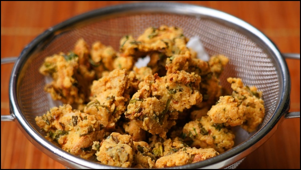 Vazhakkai Pakoda How To Make A Raw Banana Pakoda Recipe