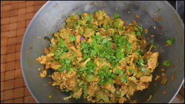 Broccoli Egg Poriyal How To Make a Broccoli Egg Poriyal Recipe Broccoli Egg Poriyal How To Make a Broccoli Egg Poriyal Recipe