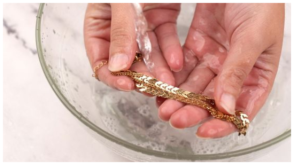 how to clean gold and silver jewels here the tips