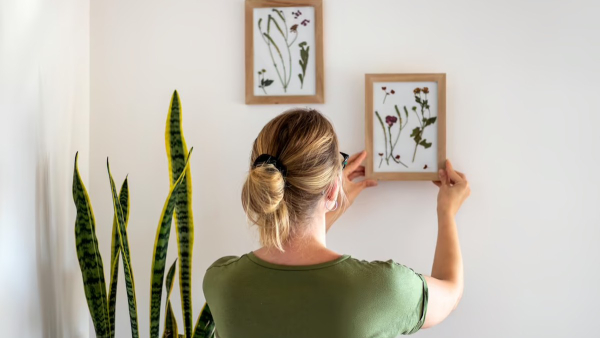 Vastu Tips Paintings That Attract Luck and Prosperity to Your Home in Tamil