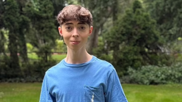 35 Year Old Man Look Like a Teenager Reveals Secrets of His Young Look