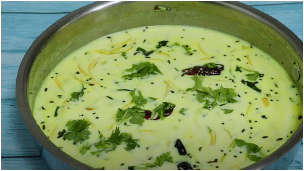 Onion Mor Kuzhambu How To Make a Vengaya Mor Kulambu Recipe
