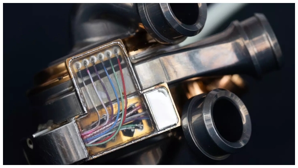 Doctors Successfully Transplanted A Fully Mechanical Heart Inside A Human