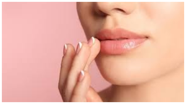 here the tips for keep your lips beautiful
