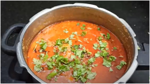 Chicken Kulambu How To Make a Chicken Kuzhambu Recipe