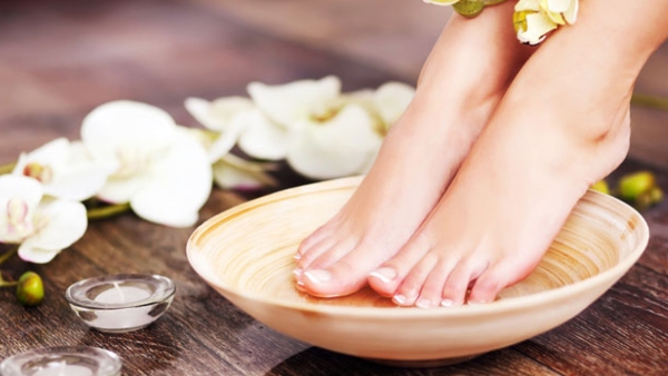 home remedies for cracked legs skin care beauty tips