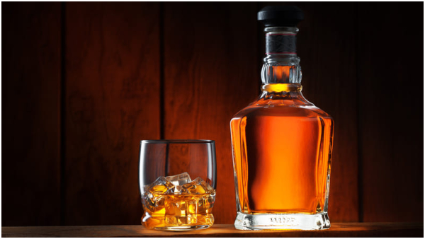 India s Master Of Wine Sonal Holland Shared How To Identify Duplicate Whisky In Tamil