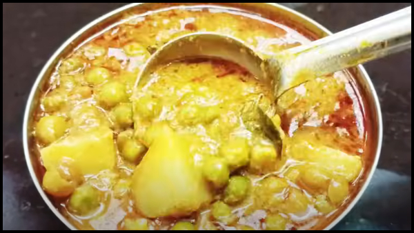 Green Peas Kuzhambu How To Make a Pattani Kuzhambu Recipe