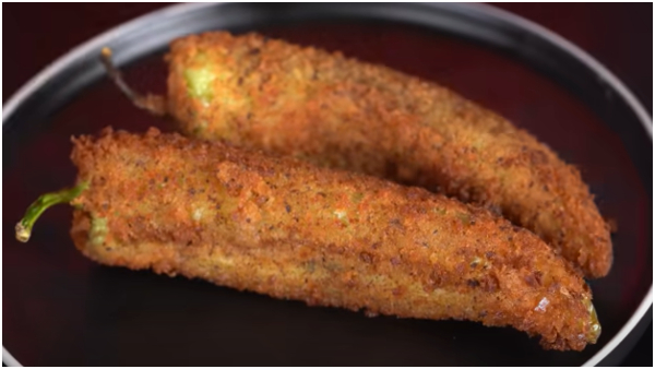 Stuffed Paneer Milagai Bajji How To Make a Stuffed Paneer Chilli Bajji Recipe