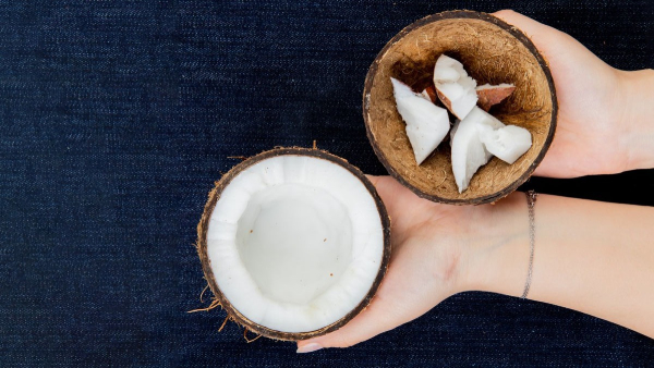 Easy Ways to Remove Coconut From Its Hard Shell in Tamil