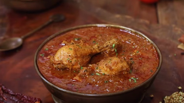 Maharashtrian Chicken Curry How To Make a Maharashtrian Style Chicken Gravy