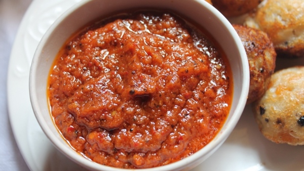 Village Style Onion Chutney How To Make a Village Style Vengaya Chutney Recipe