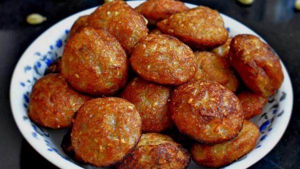 Banana Kola Urundai How to Prepare Banana Kola Urundai