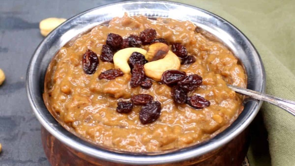 Sakkarai Pongal How To Make a Sweet Pongal Recipe Sakkarai Pongal How To Make a Sweet Pongal Recipe