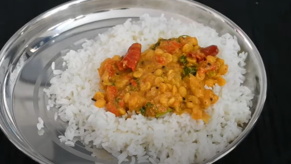 Thakkali Kadalaparuppu Kootu How To Make a Tomato Dal Kootu Recipe