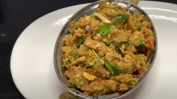 Egg Kothu Chapati How To Make a Egg Kothu Chapathi Recipe