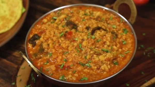 Chennai Style Vada Curry How To Make a Chennai Style Vada Curry Recipe