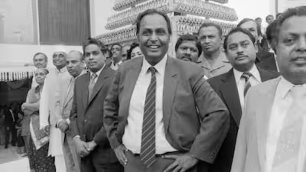 How Much Wealth did Dhirubhai Ambani Left for Mukesh Ambani and Anil Ambani How Much Wealth did Dhirubhai Ambani Left for Mukesh Ambani and Anil Ambani