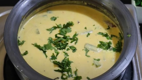 Vendakkai Mor kuzhambu How To Make a Lady s Finger Mor Kuzhambu Recipe