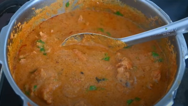 Chicken Gravy How To Make a Simple And Tasty Chicken Gravy Recipe