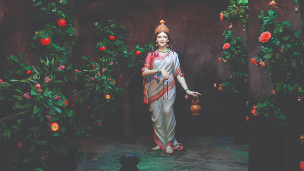 Navratri 2025 Day 2 Brahmacharini Puja Time Prasadam Rituals Mantra And Color Of The Day