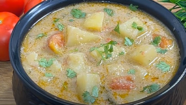 Potato Vellai Kurma How To Make a Potato White Kurma Recipe