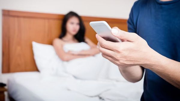 Cheating Women Things Women Will Do Before She Starts Cheating