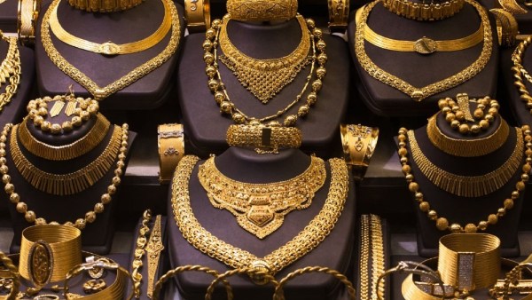Best Time to Buy Gold Gold Price Plummets by rs 1 520 Per Sovereign rs 2 800 Drop in Just 2 Days Best Time to Buy Gold Gold Price Plummets by rs 1 520 Per Sovereign rs 2 800 Drop in Just 2 Days