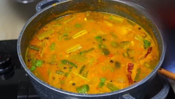Kalyana Veetu Sambar How To Make a Kalyana Veetu Arachu Vitta Sambar Recipe