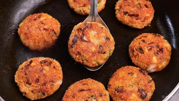 Wheat Rava Cutlet How To Make a Gothumai Rava Cutlet Recipe