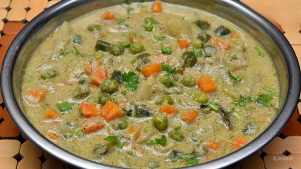 Vegetable White Kurma How To Make a Vegetable Soya White Kurma