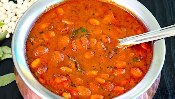 Chettinad Mochai Kara Kuzhambu Recipe How to Make Chettinad Mochai Kara Kuzhambu