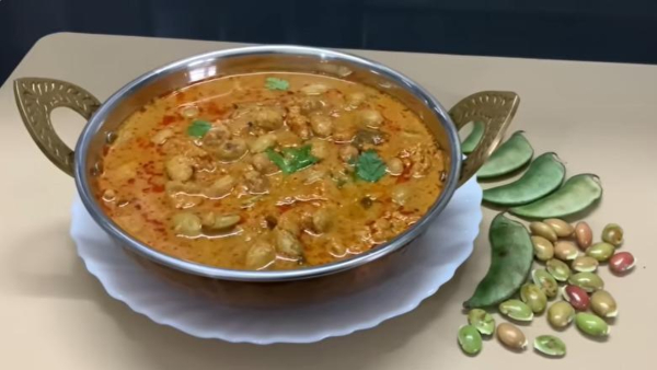 Pachai Mochai Paruppu Kurma How To Make a Pachai Mochai Kurma Recipe