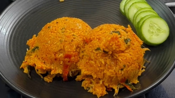 Tomato Gilli Biriyani How To Make a Thakkali Gilli Biryani