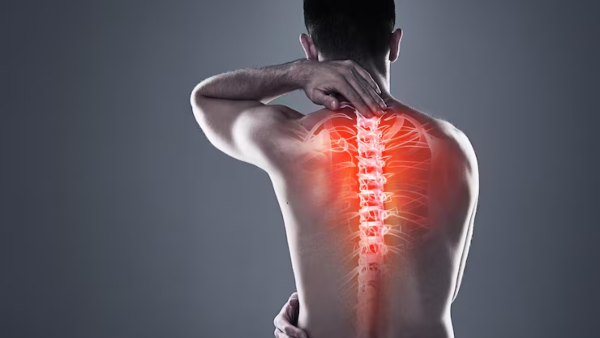 Heart Attack Warning Cardiologist Vijayasarathy Reveals Type of Back Pain to Watch Out For