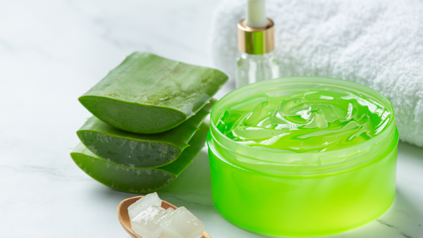Top 5 Natural Skin Tightening Face Packs For An Ageless Glow