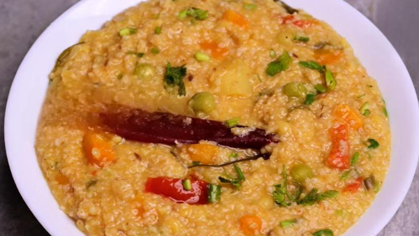 Broken Wheat Kichadi How To Make Wheat Rava Kichadi Broken Wheat Kichadi How To Make Wheat Rava Kichadi